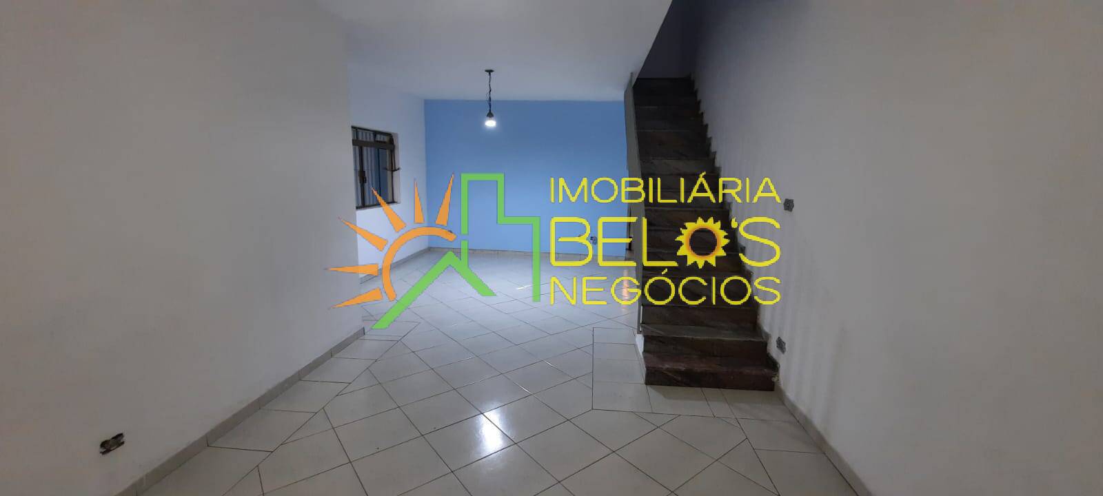 Casa para alugar com 3 quartos, 160m² - Foto 1