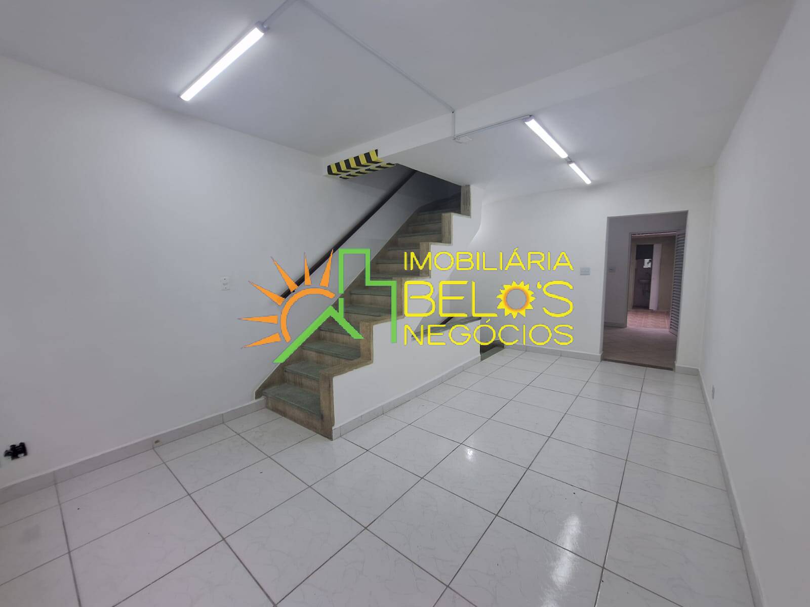 Casa à venda e aluguel com 2 quartos, 110m² - Foto 5