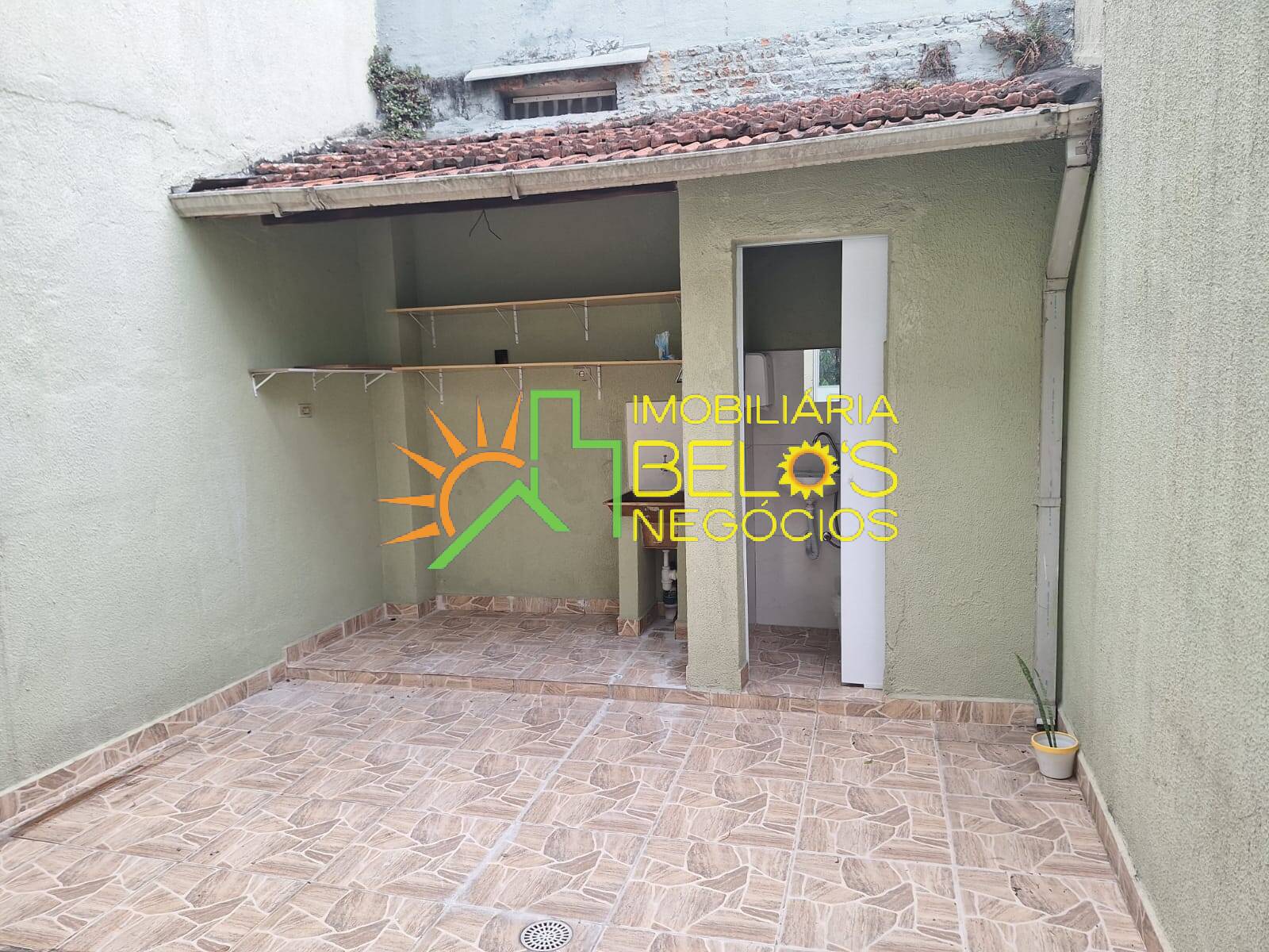 Casa à venda e aluguel com 2 quartos, 110m² - Foto 16